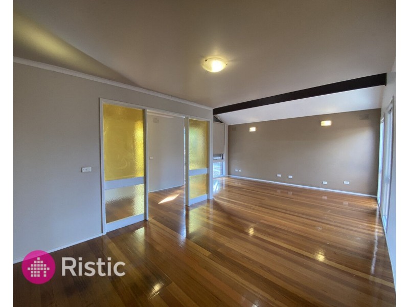 363 Childs Road, Mill Park VIC 3082