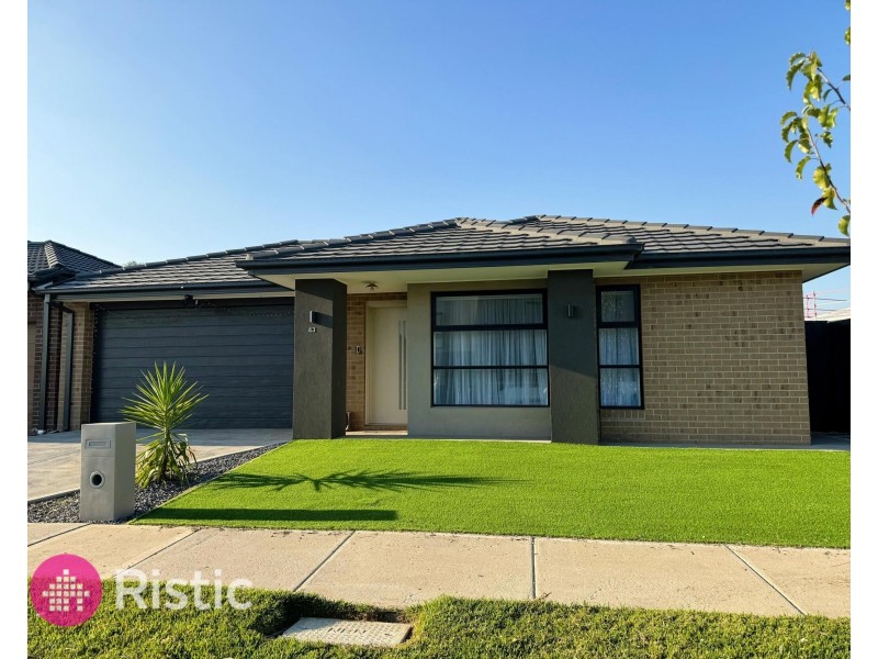 43 Hardwood Grove, Donnybrook VIC 3064