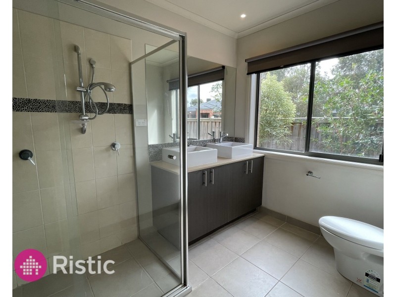 16 Carriageway Pass, Mernda VIC 3754