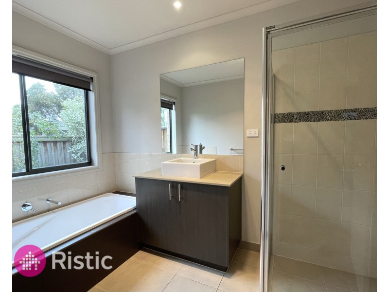 16 Carriageway Pass, Mernda VIC 3754