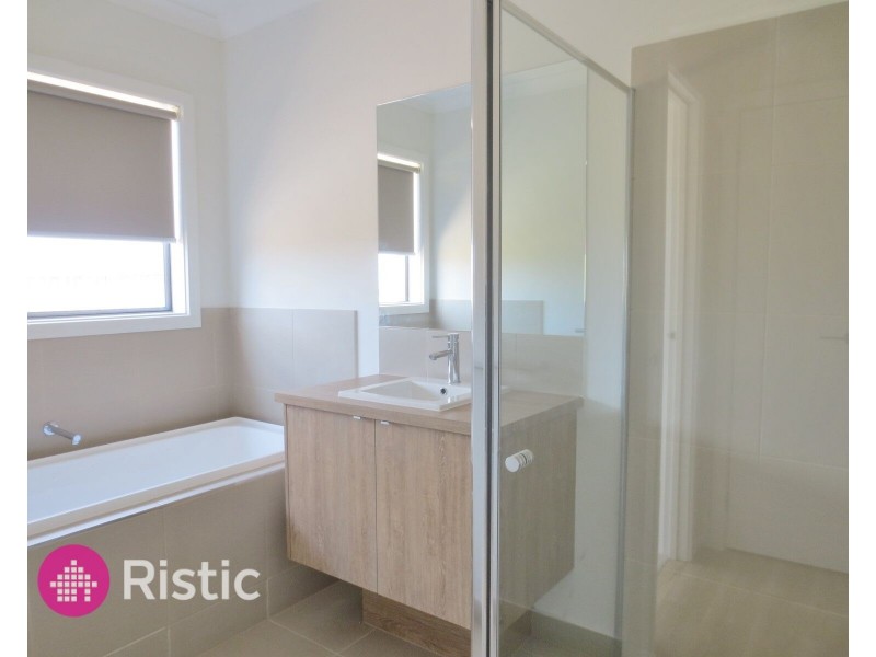 7 Ahern Street, Wollert VIC 3750