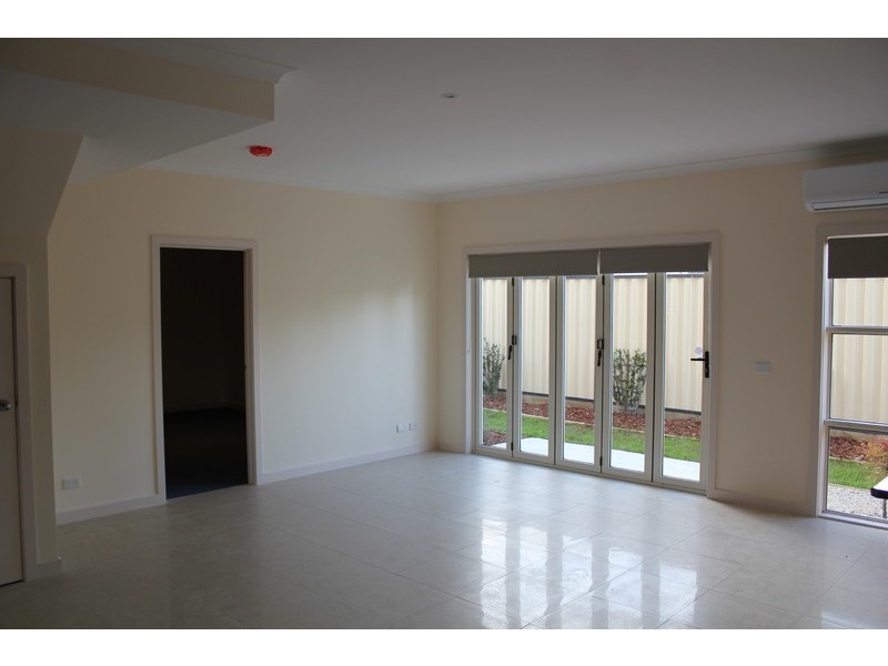 3/32 Maxwell Street, Lalor VIC 3075