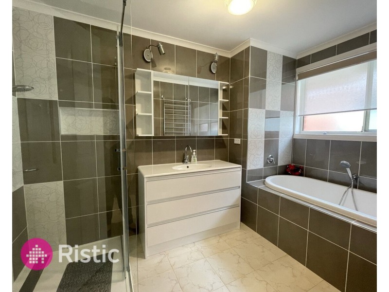 43 Exmouth Road, Craigieburn VIC 3064