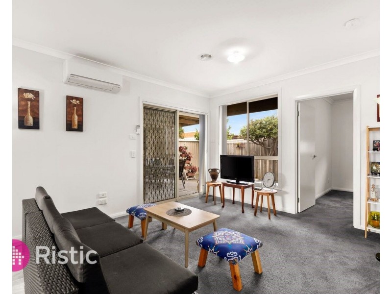 3 Delwyn Close, Thomastown VIC 3074