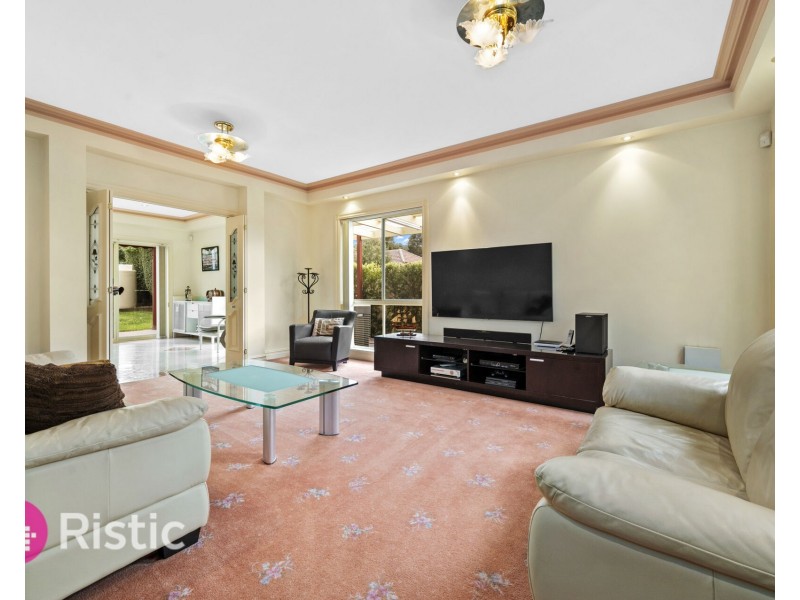 56 Capri Close, South Morang VIC 3752