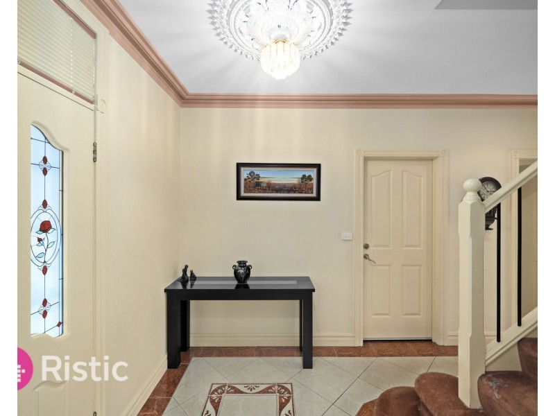 56 Capri Close, South Morang VIC 3752