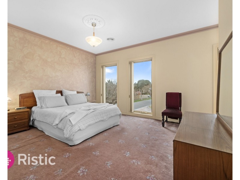 56 Capri Close, South Morang VIC 3752