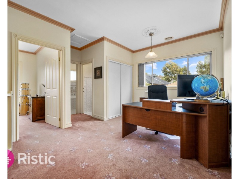 56 Capri Close, South Morang VIC 3752