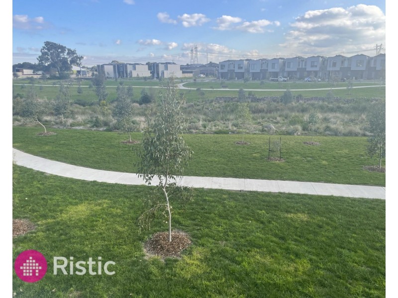 3/204 Saltlake Boulevard, Wollert VIC 3750