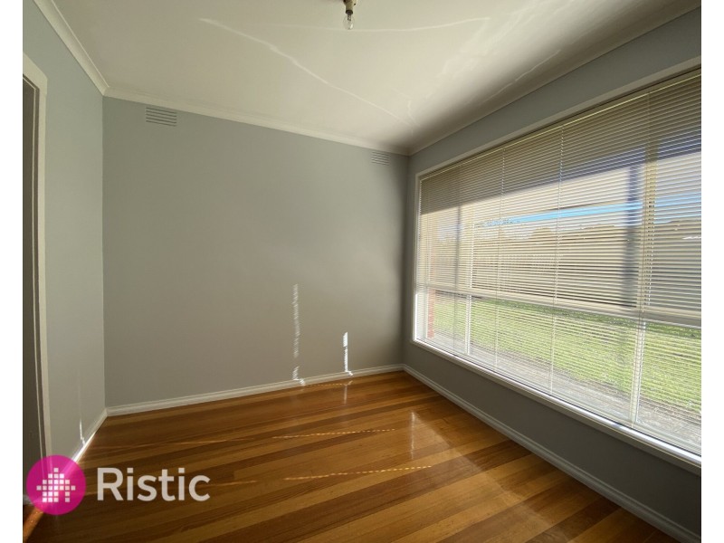 89 Casey Drive, Lalor VIC 3075