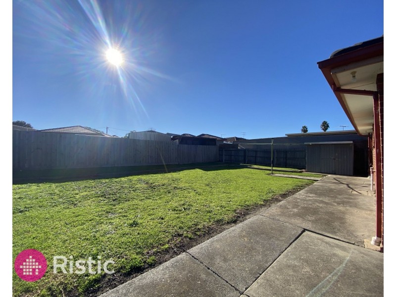 89 Casey Drive, Lalor VIC 3075