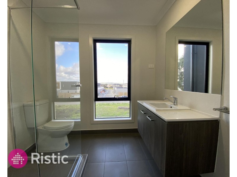 14 Kronos Walk, Wollert VIC 3750