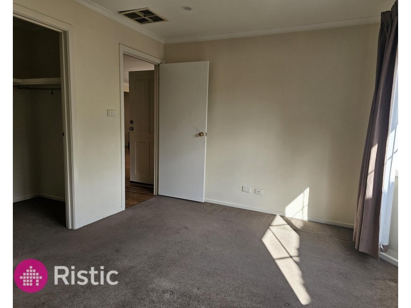 12 Monterey Court, Mill Park VIC 3082