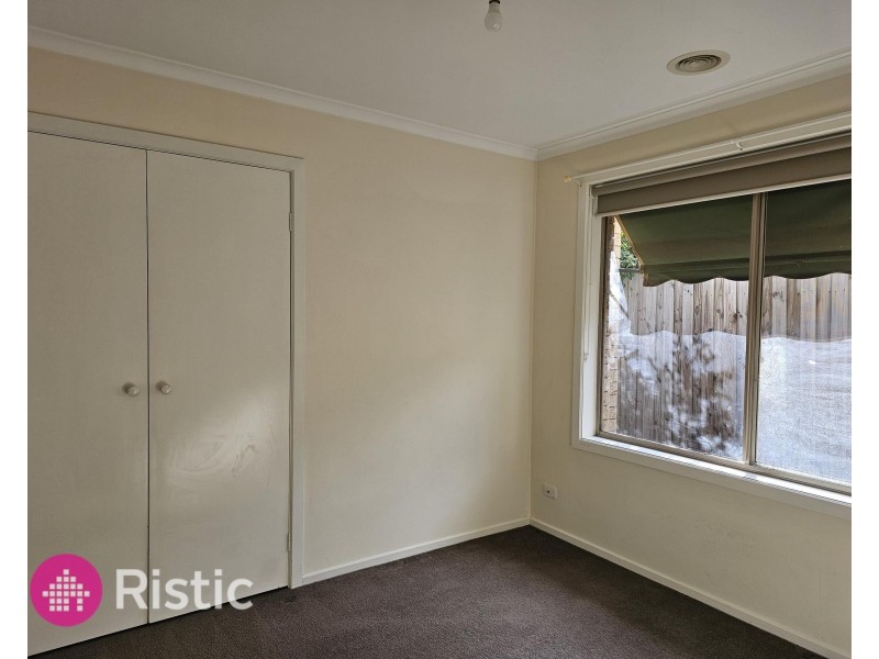 12 Monterey Court, Mill Park VIC 3082