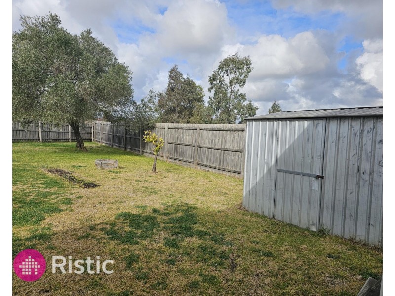 12 Monterey Court, Mill Park VIC 3082