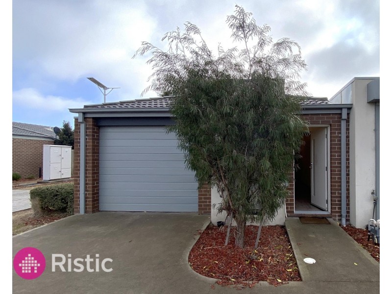 17/4 Mantello Drive, Werribee VIC 3030