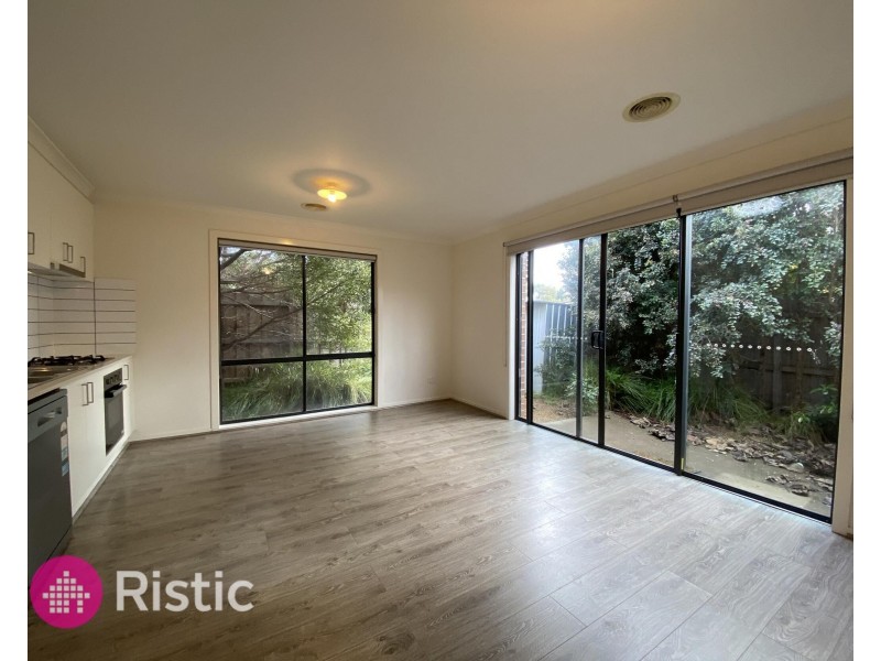 17/4 Mantello Drive, Werribee VIC 3030