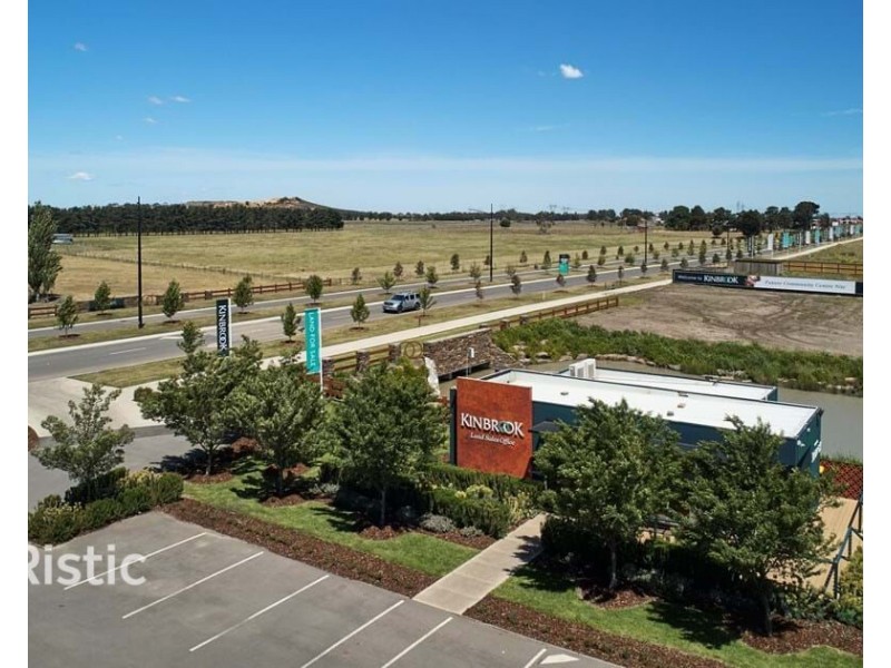 27 Rochford Drive, Donnybrook VIC 3064