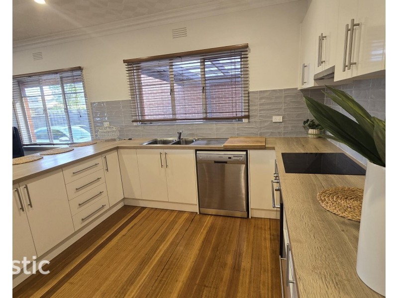 140 The Boulevard, Thomastown VIC 3074