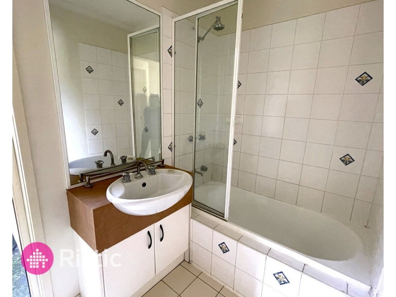 66a Cheddar Road, Reservoir VIC 3073