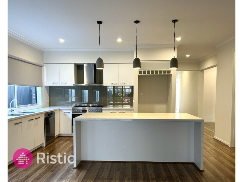 16 Danzig Street, Kalkallo VIC 3064