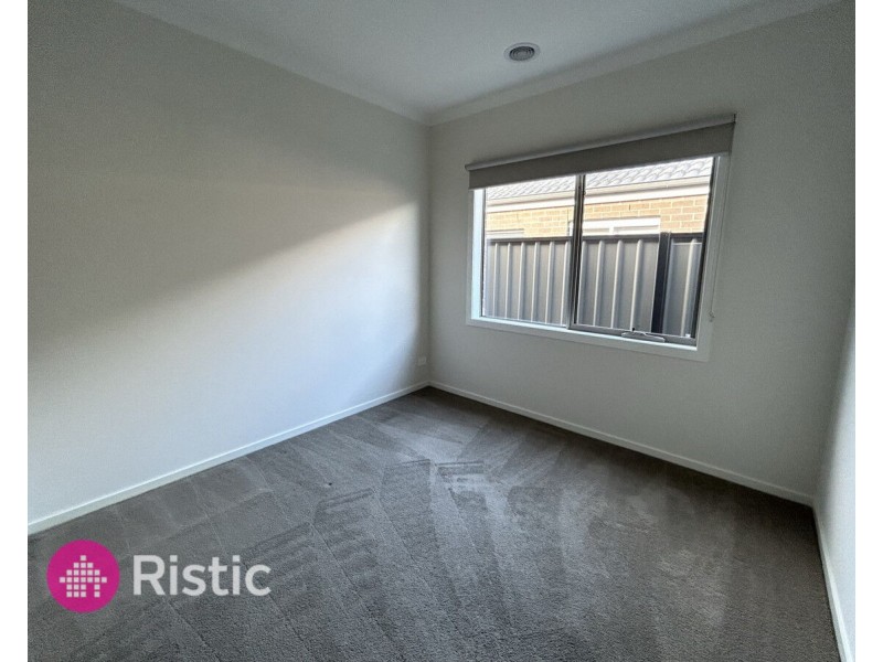 16 Danzig Street, Kalkallo VIC 3064