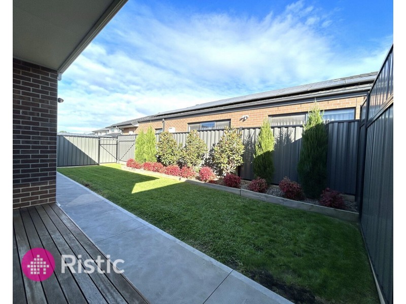 16 Danzig Street, Kalkallo VIC 3064