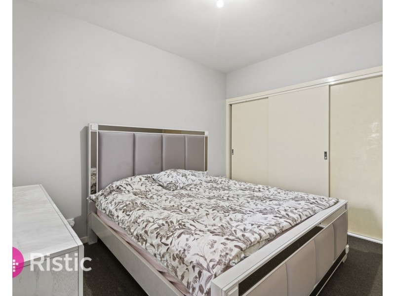 2/21 Ethel Avenue, Lalor VIC 3075