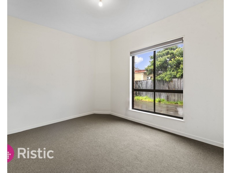 2/21 Ethel Avenue, Lalor VIC 3075