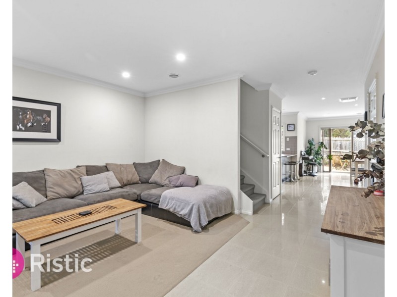 35/5 Delacombe Drive, Mill Park VIC 3082