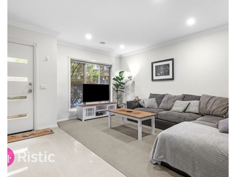 35/5 Delacombe Drive, Mill Park VIC 3082