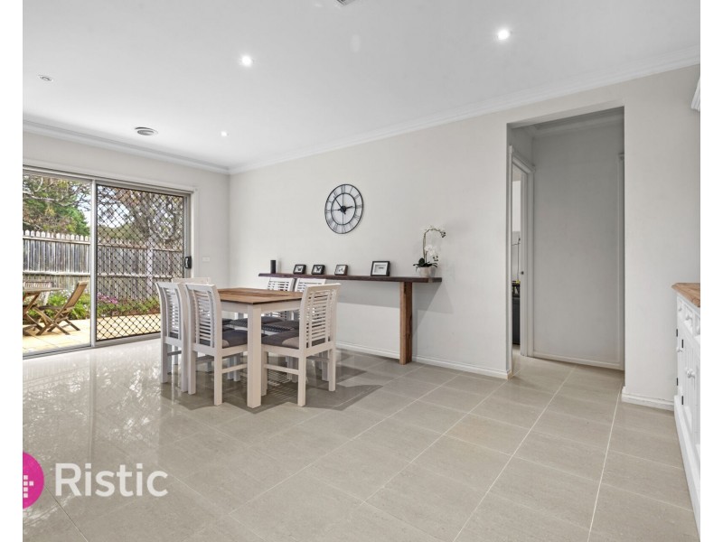 35/5 Delacombe Drive, Mill Park VIC 3082