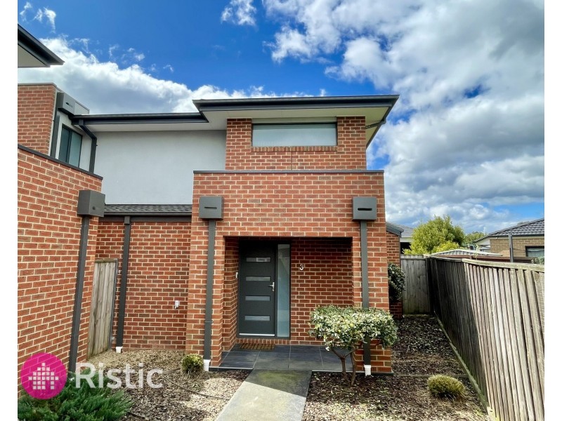 3/3 Lanai Avenue,, Wollert VIC 3750