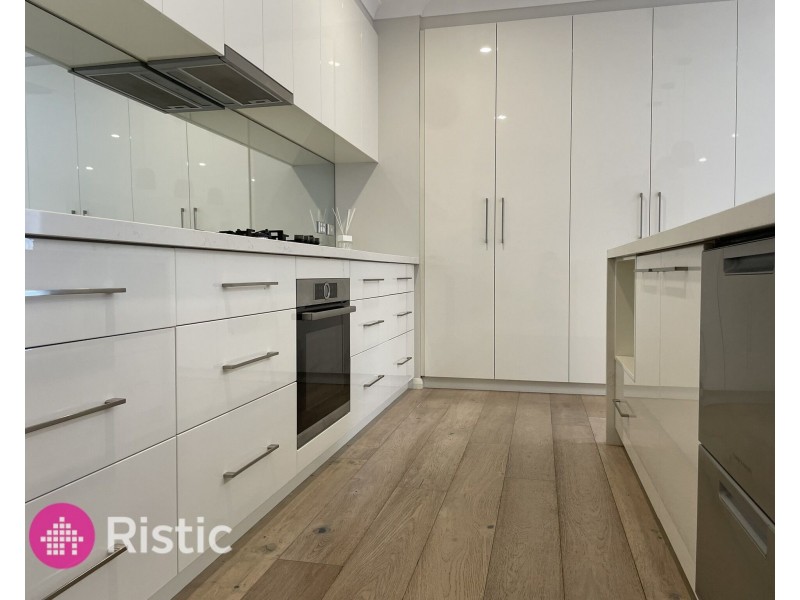 3/3 Lanai Avenue,, Wollert VIC 3750