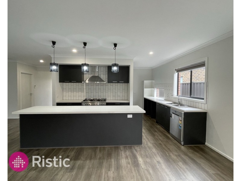 16 Folklore Drive, Wollert VIC 3750