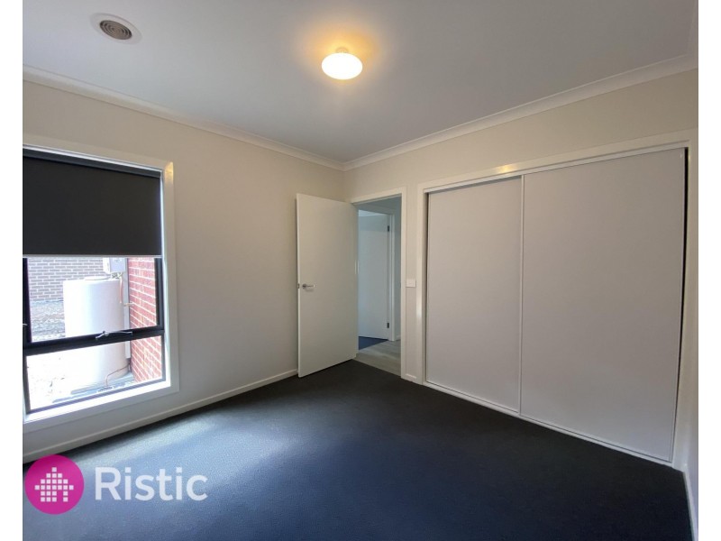 6 Treeton Drive, Wollert VIC 3750