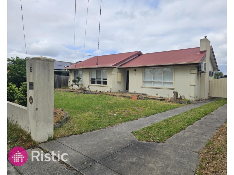 19 Memorial Avenue, Epping VIC 3076