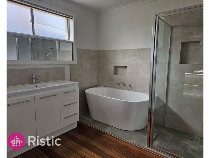 19 Memorial Avenue, Epping VIC 3076