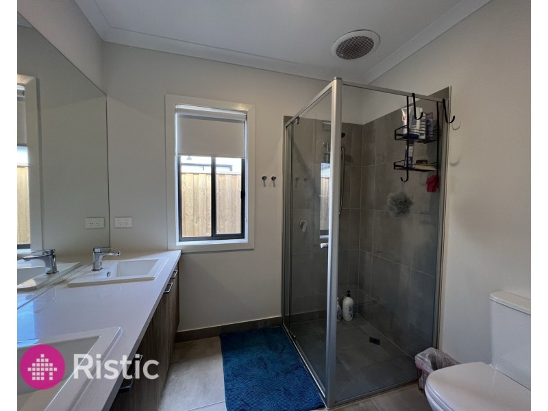 39 Nectar Street, Mickleham VIC 3064