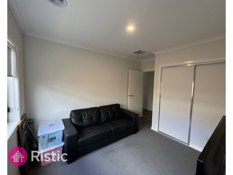 39 Nectar Street, Mickleham VIC 3064