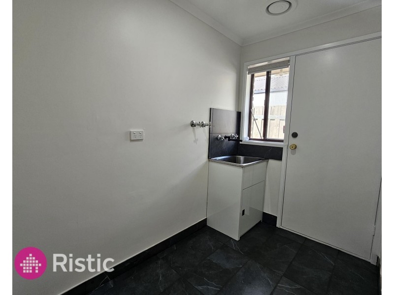 7 Monterey Court, Mill Park VIC 3082