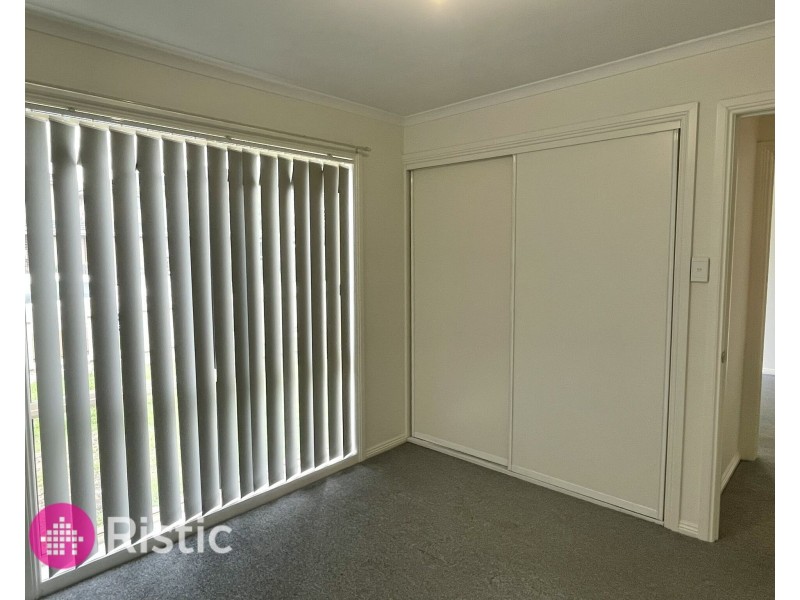 1/4A Luke Street, Reservoir VIC 3073