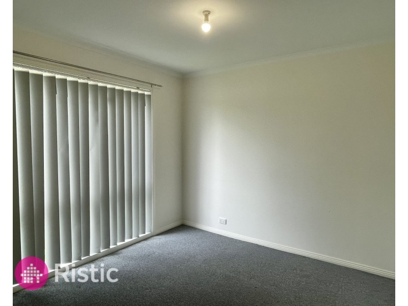 1/4A Luke Street, Reservoir VIC 3073