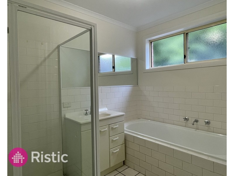 1/4A Luke Street, Reservoir VIC 3073