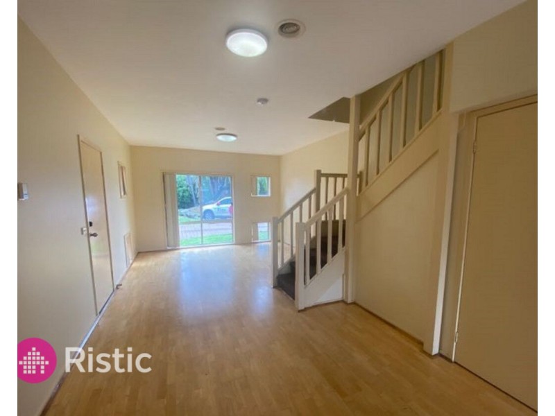8/83 Rufus Street, Epping VIC 3076