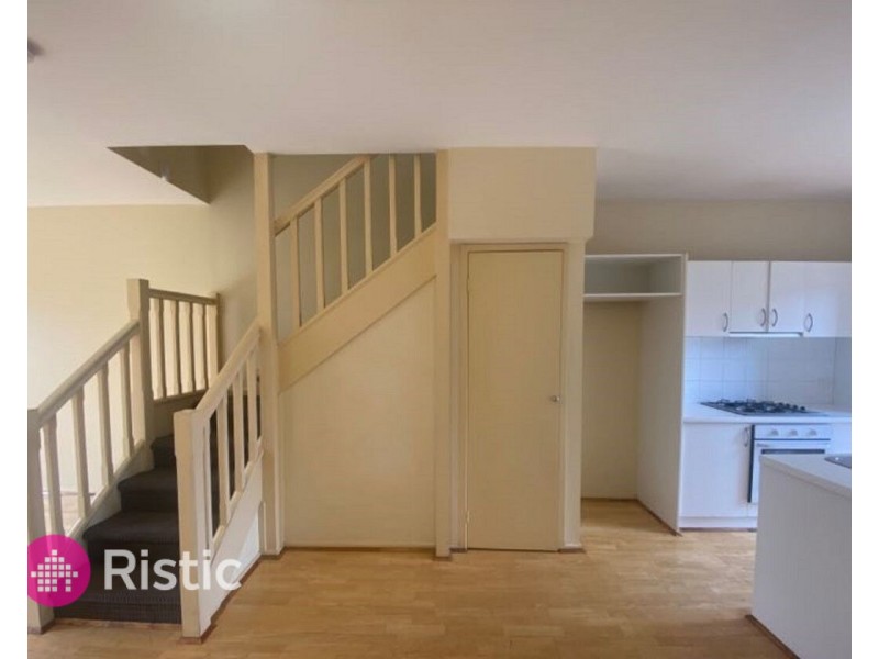 8/83 Rufus Street, Epping VIC 3076