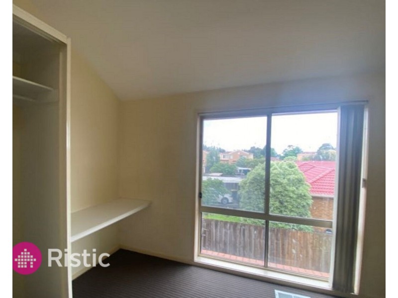 8/83 Rufus Street, Epping VIC 3076