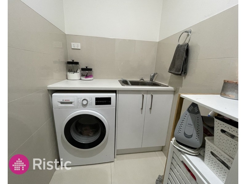 10/11 Riverside Drive, South Morang VIC 3752