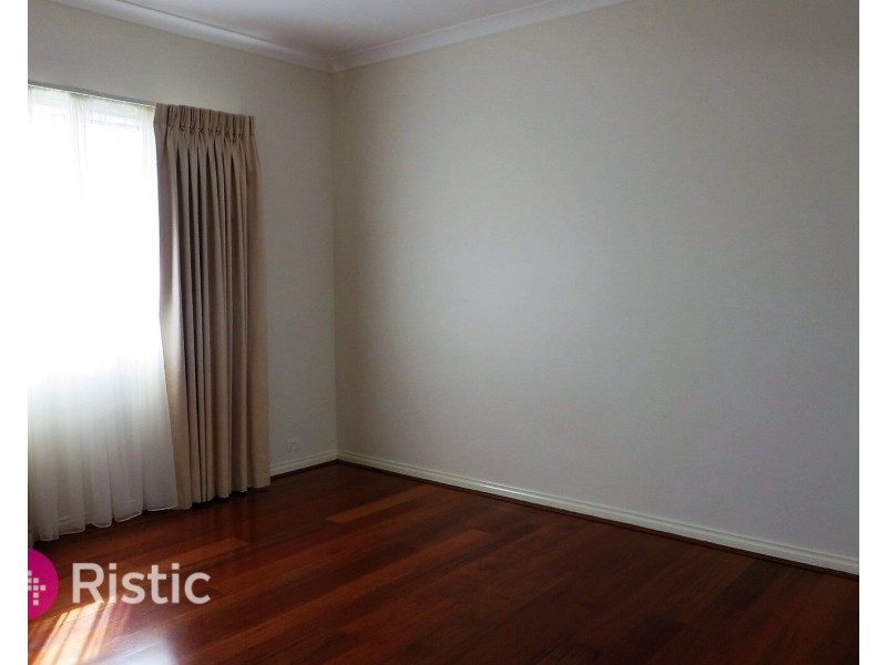 10 Prilep Heights, Lalor VIC 3075