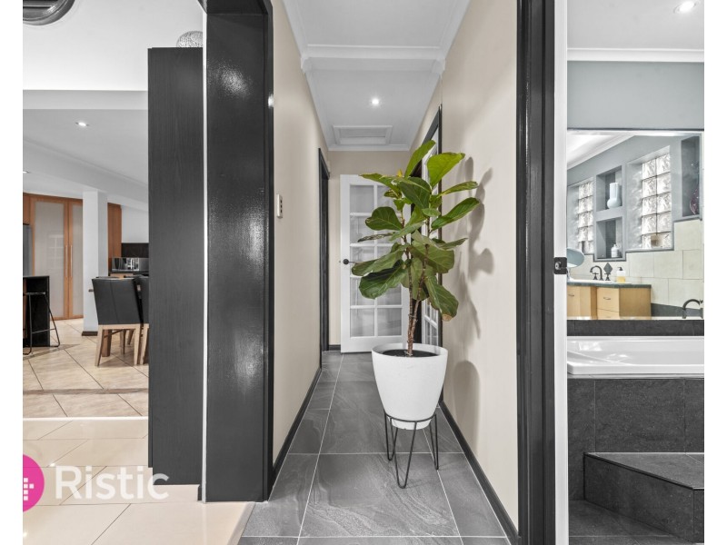 10 Winterton Close, Epping VIC 3076